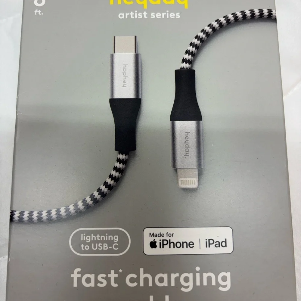 NWT Heyday Artist Series Black & Silver Charging Cable 6 ft. Fast charging USB-C